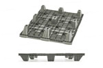 Tarima de plastico EuroPallet higiénica y fácil de limpiar; compatible con patín y montacargas.