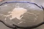 Incluye todo lo necesario para manejar derrames de forma eficiente, garantizando una respuesta rápida y efectiva.