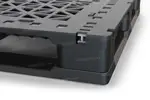 Tarima de plastico MultiPallet fabricada en polietileno de alta densidad, resistente a corrosión, fácil de limpiar y adecuada para cámaras frías controladas.