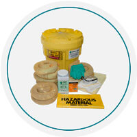 Kit para control de derrames Agresivos, Ácidos, Cáusticos y Corrosivos de 20 galones.